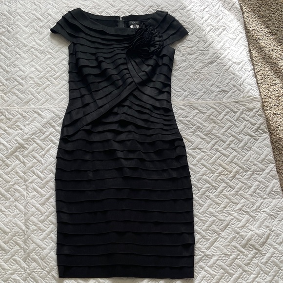 Tadashi Elegant Black Layered Midi Dress - Picture 1 of 4